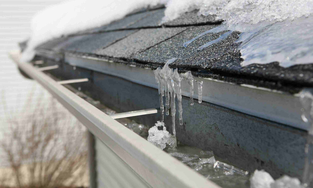 How To Remove Ice Dams In Gutters - Home Energy Nerds